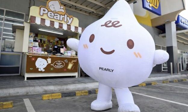 Pearly ดันแคมเปญ International Day of Happinessส่ง “หมอนซุกมือน้องเพิร์ลลี่” สร้างกระแสพร้อมรุกบริการแคทเทอริ่ง